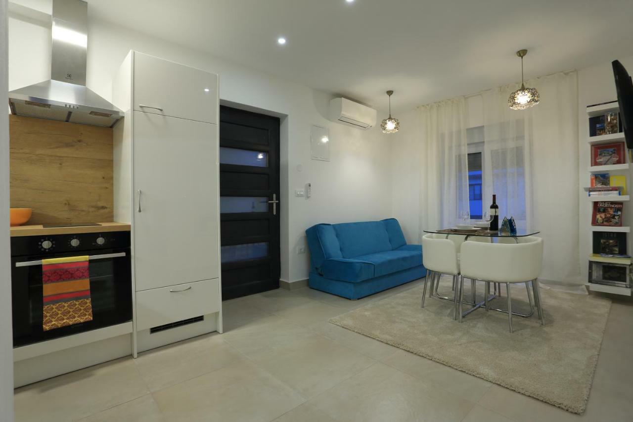 Apartments Bonvenon2Pula Luaran gambar